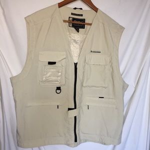 Eddie Bauer fishing vest XL. Khaki/light beige.